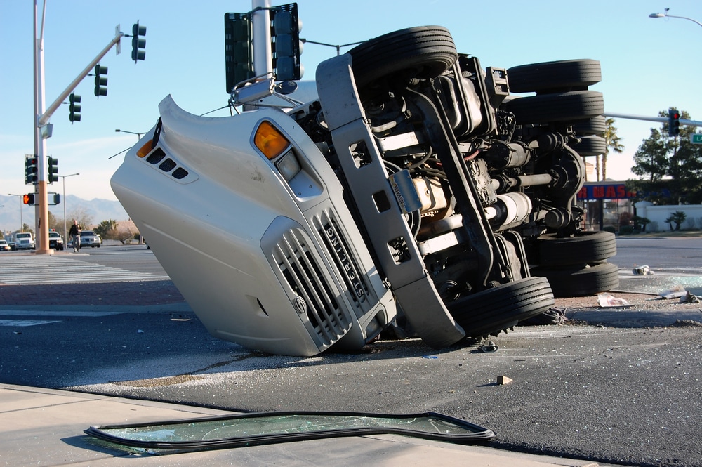 what causes a truck to jackknife