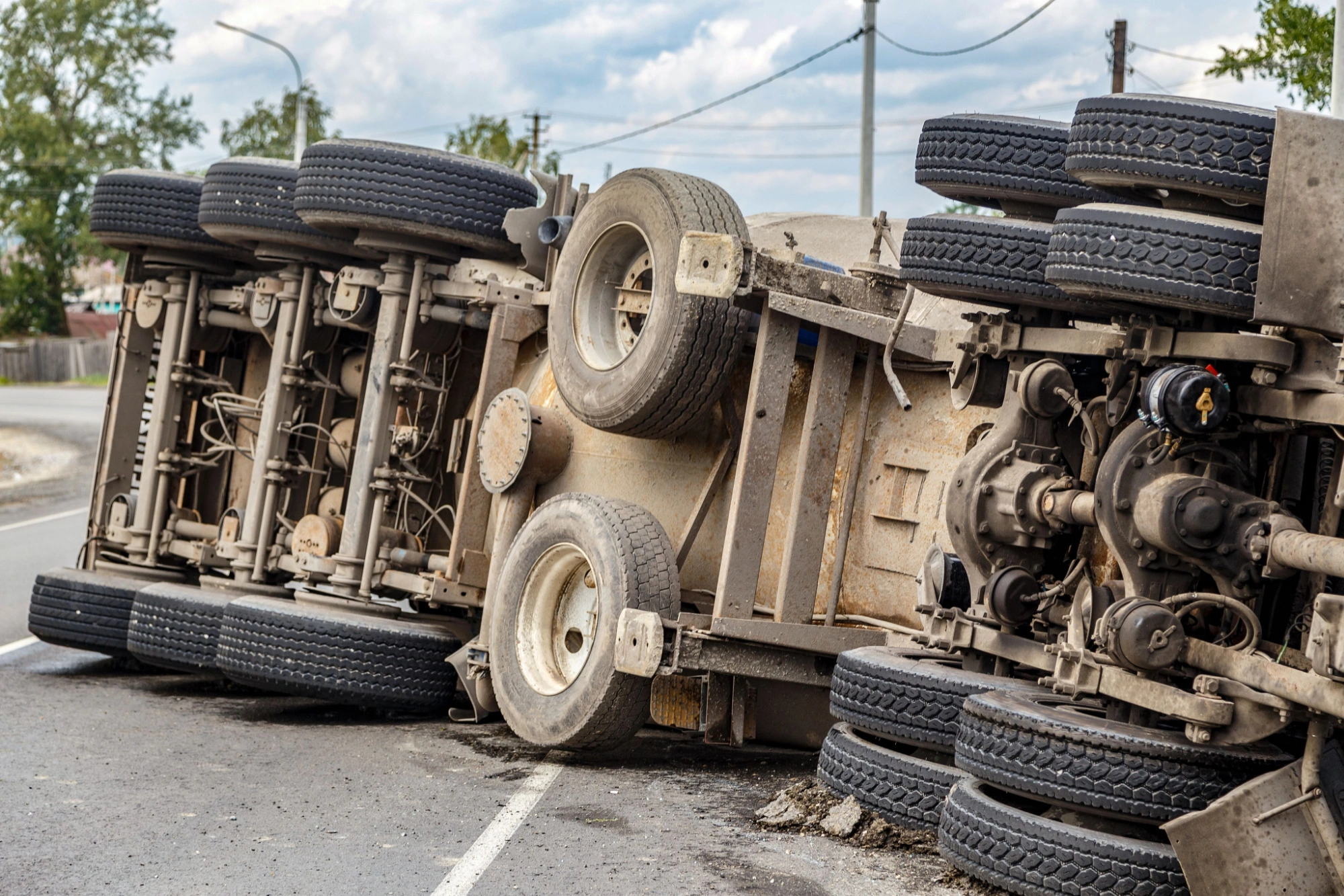 overturned semi truck after an 18 wheeler accident in texas