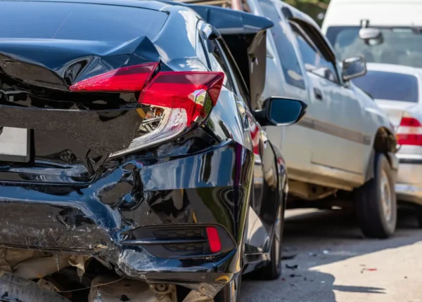 Heavy accident involving many cars