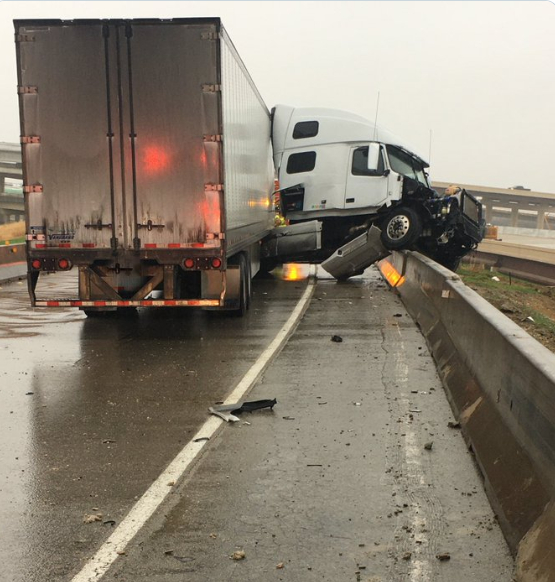 Jackknifed 18-wheeler on I-635 disrupts Saturday morning traffic in Grapevine